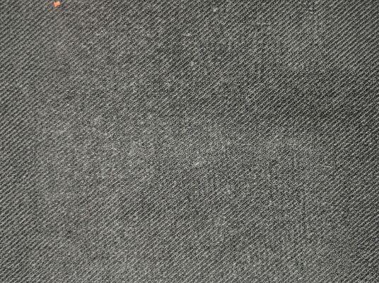 Nilai pH 5-7 kain kevlar yang dirancang dalam pola twill 2 1 sempurna untuk peralatan keselamatan otomotif aeroangkasa dan penggunaan industri