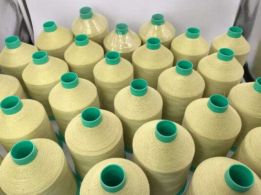 Daya tahan tinggi Para Aramid Yarn Jumlah benang 30S2 Cocok untuk pembuatan tekstil pelindung dan diperkuat yang tahan lama