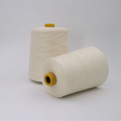 Daya tahan tinggi Para Aramid Yarn Jumlah benang 30S2 Cocok untuk pembuatan tekstil pelindung dan diperkuat yang tahan lama