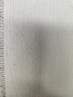 Melindungi Pakaian Kain Meta Aramid Terbuat dari 5 Persen Para Aramid dan Panjang yang rusak 4,5 Cm Ideal untuk Perlengkapan Pelindung Keselamatan