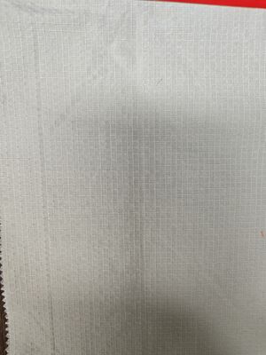 Melindungi Pakaian Kain Meta Aramid Terbuat dari 5 Persen Para Aramid dan Panjang yang rusak 4,5 Cm Ideal untuk Perlengkapan Pelindung Keselamatan