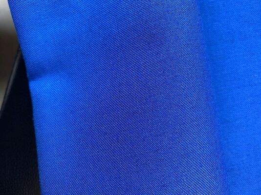Kain Viscose Lenzing dengan Ramah Lingkungan Tinggi dan Lebar 58-60 Inci untuk Produksi Pakaian dengan Daya Serap Tinggi